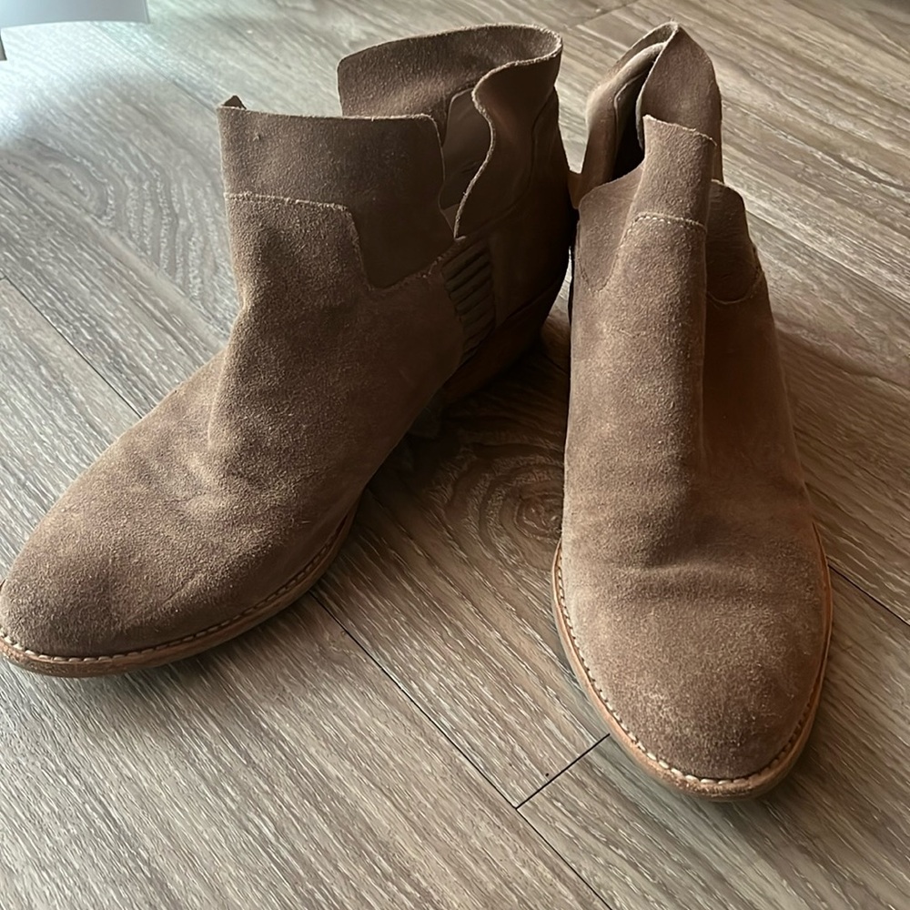 Dolce Vita suede ankle boots